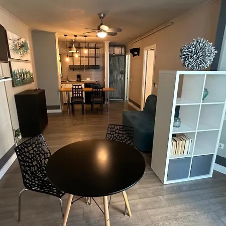 Torres Yomely Americas * Playa de las Americas (Tenerife)